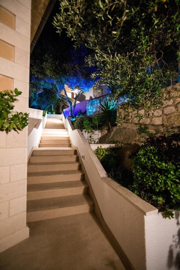 Accommodation Triton Lastovo Bagian luar foto