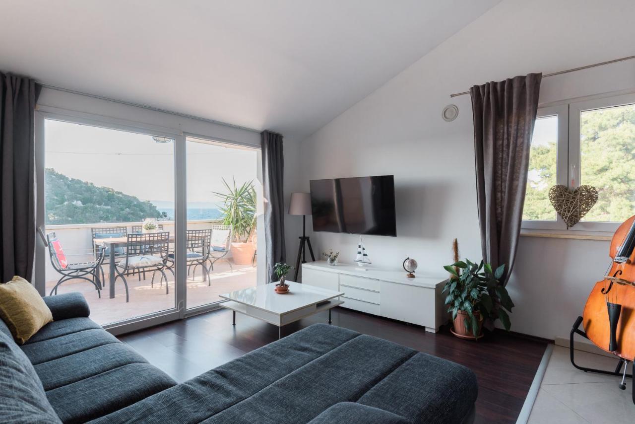 Accommodation Triton Lastovo Bagian luar foto