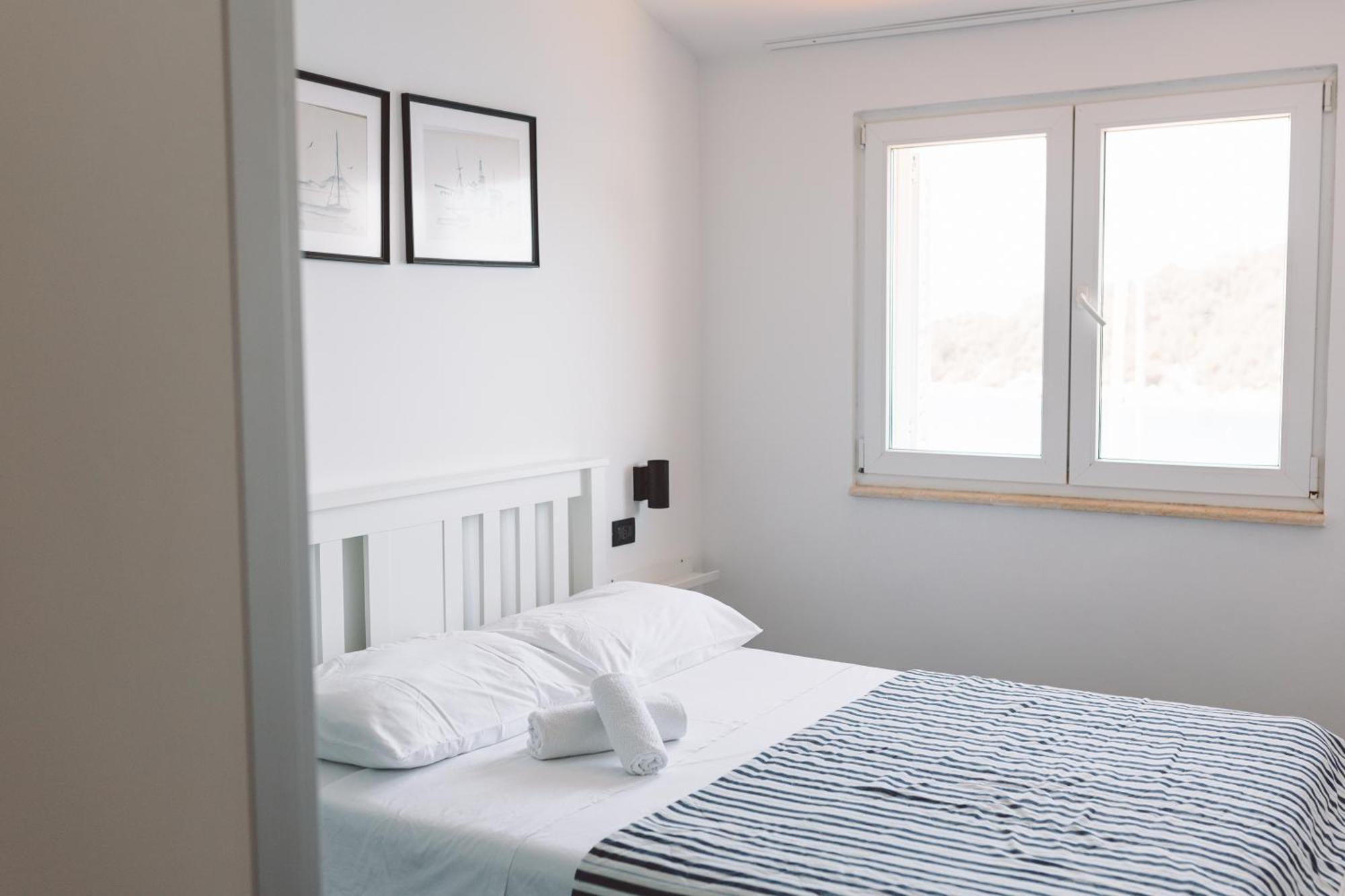 Accommodation Triton Lastovo Bagian luar foto